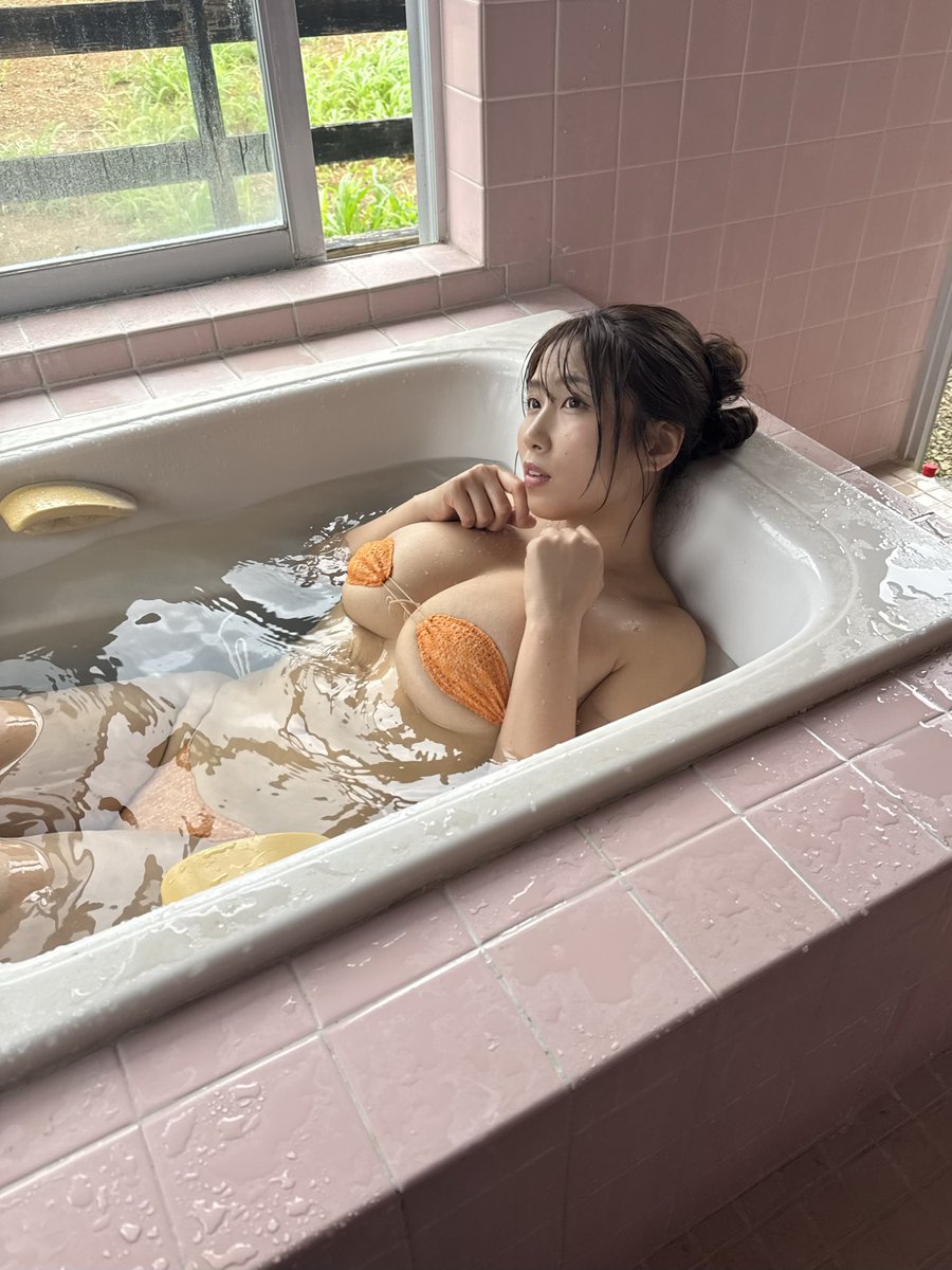 1125syk's tweet photo. .

9/30発売！
21st DVD「Perfect Impact」まであと5日！

ぷかぷかお風呂ショット🛁💓

■Amazon
https://t.co/xEfZbtFLm6
■DMM ⚠️チェキ付き復活してます！
https://t.co/dTq73YedMX
🆕DVD発売イベント(10/24 14:00〜)
https://t.co/7RuWagWvub https://t.co/xWI0idyoiX