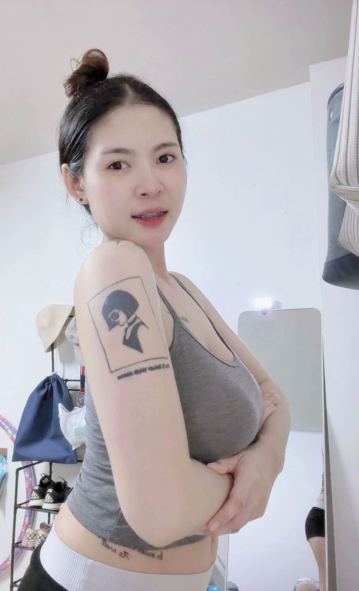 SundayTrumkm's tweet photo. 1💞💞ชีวะข้อนี้จำวิธีผสมไว้เลย | เรื่องพันธุศาสตร์
Aa × Aa เมื่อลองทำตารางจะได้ AA, Aa, Aa และ aa
มี aa 1 ใน 4 ดังนั้นเฉลยคือโอกาส 25%
🕊🕊🕊
🆔 qqqbb99
#รับงานอุดร #อุดรธานี #อุดร https://t.co/EBblSKxCSL