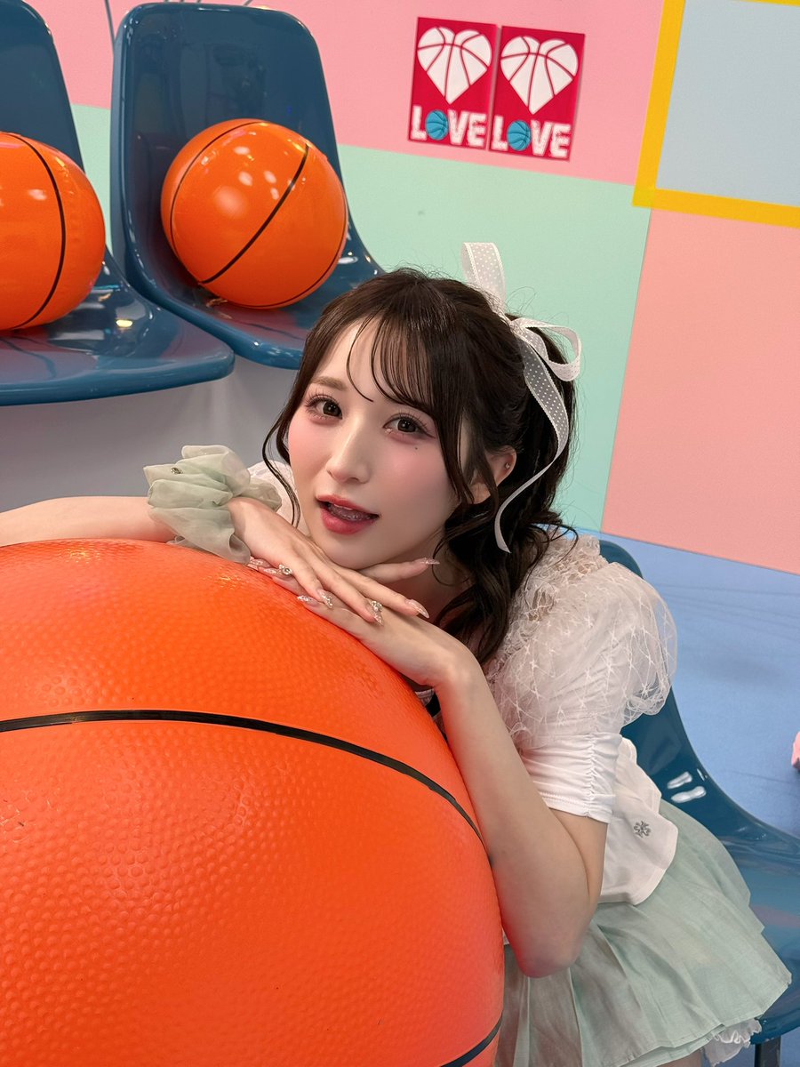 nachico_ct1001's tweet photo. おーばーどらいぶ🏀 https://t.co/9Kzg7ptx6l