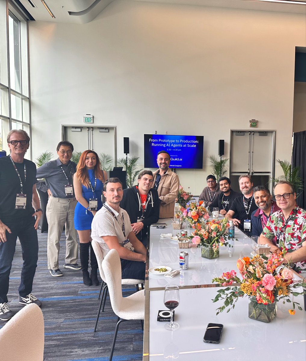 alperebicoglu's tweet photo. We had a great conversation at the roundtable on “Running AI Agents at Scale”
Really enjoyed exchanging ideas with people from Oracle, NVIDIA, Mastercard, Vectra AI, https://t.co/PMde7YPsCp and everyone else whose names I couldn’t remember (sorry!).
#WeAreDevs https://t.co/icshDuh5qx