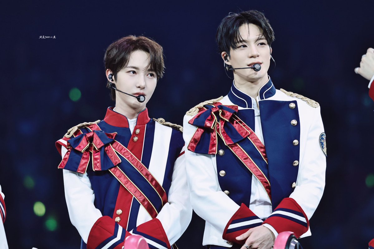 na8130813's tweet photo. 이런 입헌군주제도 보고시품 https://t.co/1CcZqZwSM7