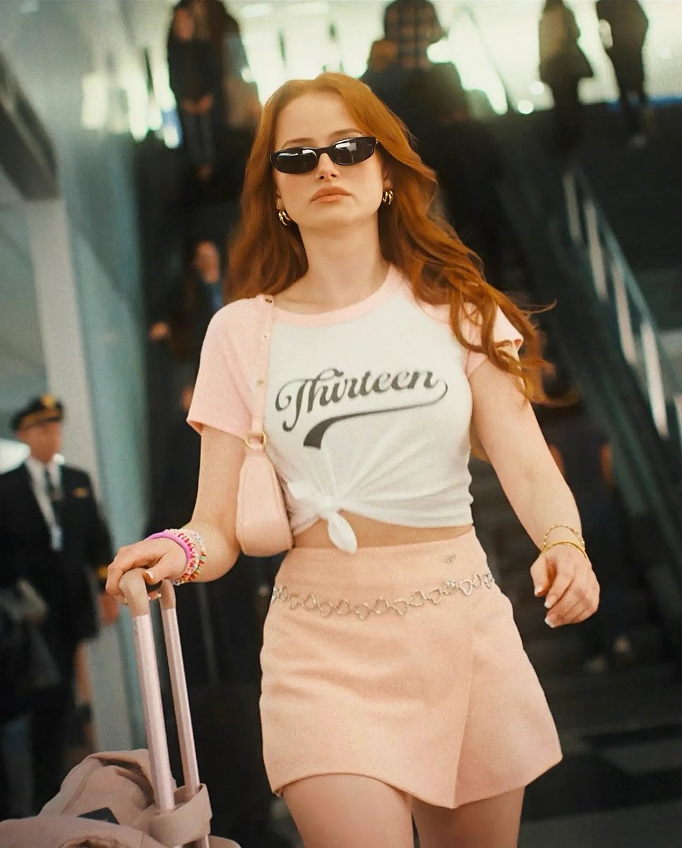 poptime's tweet photo. ⭐ OFICIAL: Madelaine Petsch é PETISTA. https://t.co/xP0ECJe7li