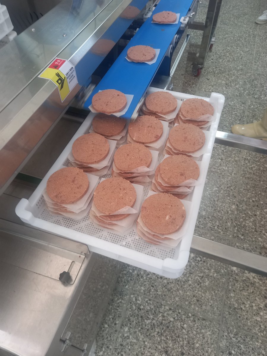 AbelRodrguezHe1's tweet photo. La Producción de Alimentos es tarea prioritaria #PinarXNuevasVictorias https://t.co/rAvbQSrqTF