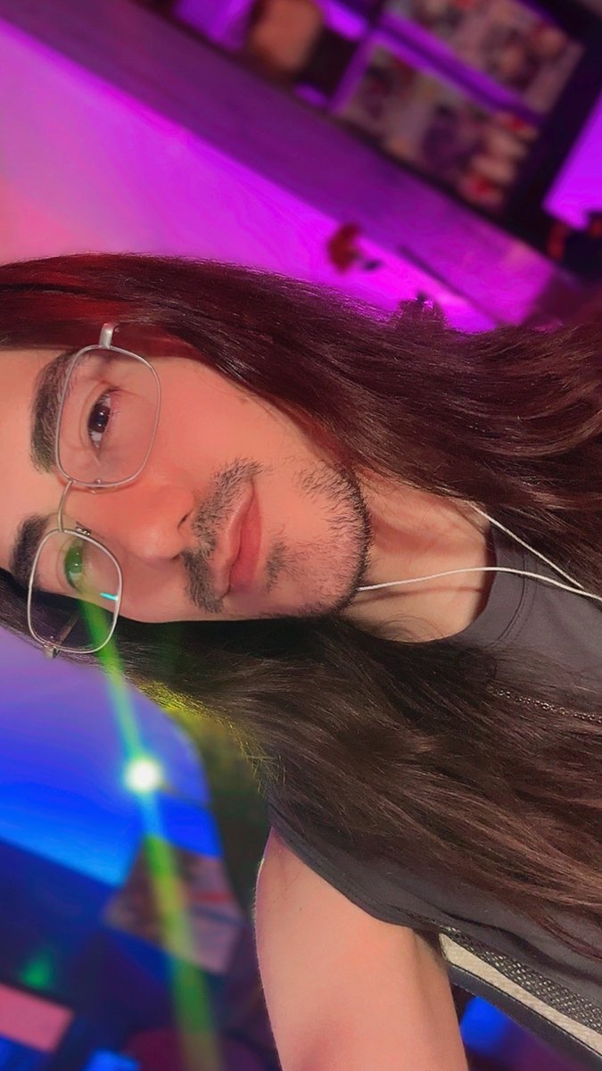 juanmaini_'s tweet photo. EN VIVO x https://t.co/igt3iTyf8y 🖤

Deja tu LIKE ❤️ https://t.co/hvnV8IIXQC