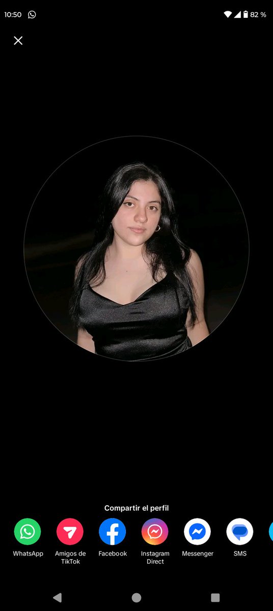 JBias99891's tweet photo. Está supuesta army que se hace llamar "Valentina Valentina" en tiktok,dice estar buscando boletas, según ella le compró una boleta a "Army clóset" Pero ella es la dueña de esa tienda y vende las boletas a precios exagerados con la excusa de que no tiene para pagar el hospedaje... https://t.co/7mTtKeXMyo
