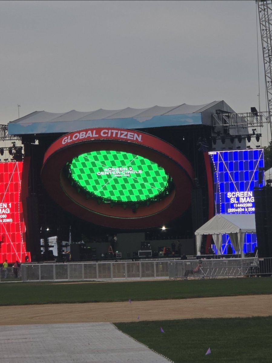 ourtuba's tweet photo. global citizen festival stage is up now 🥹🥹 https://t.co/vZPn6Qm5Po