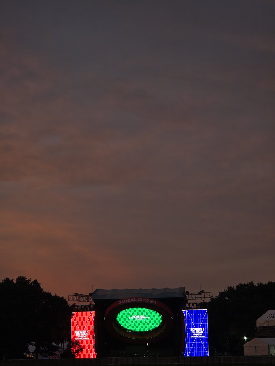 ourtuba's tweet photo. global citizen festival stage is up now 🥹🥹 https://t.co/vZPn6Qm5Po