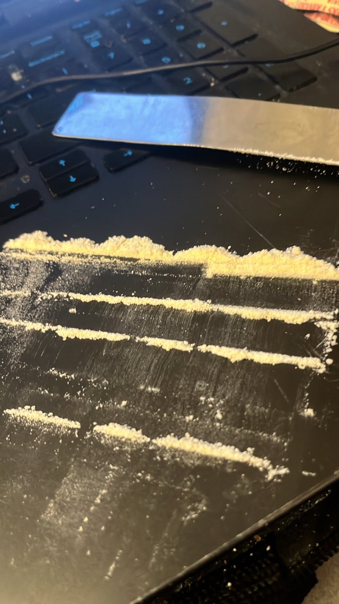 scathub56's tweet photo. #coketwt #drugtwt https://t.co/TgAK31rKmn