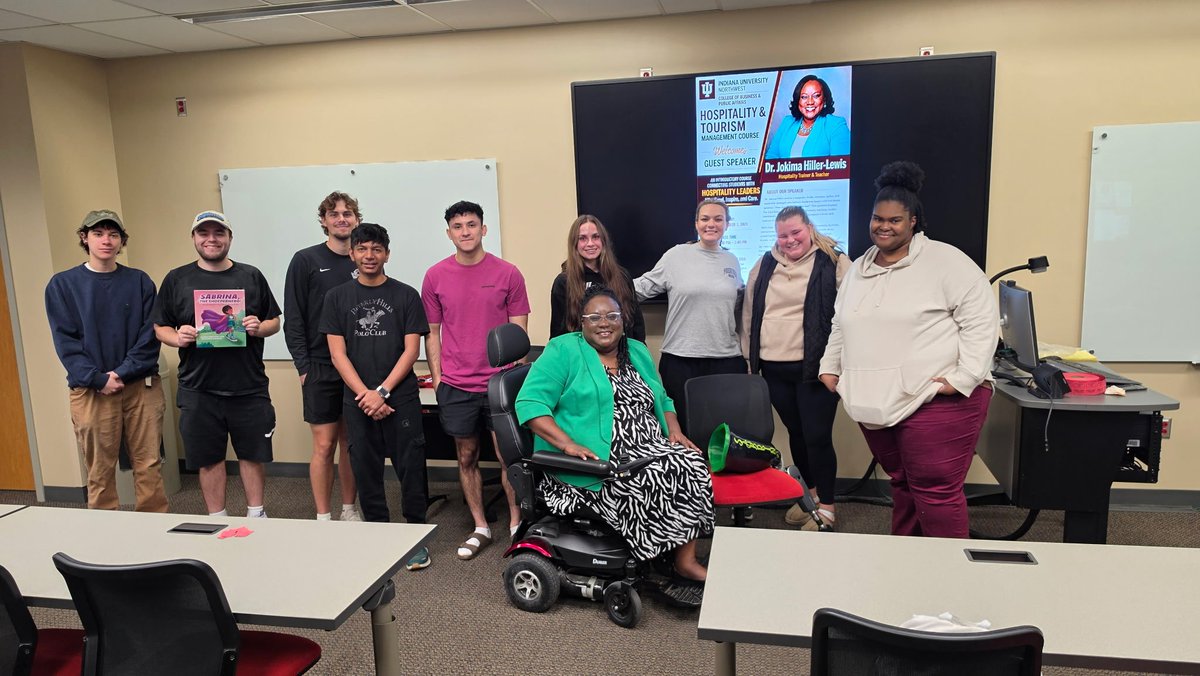 JLHiller's tweet photo. Hospitality lesson of the day: FLEXIBILITY MATTERS! 💚

Our scheduled guest speaker, Jenna Turner, was unable to join us today due to illness—so Professor Hiller-Lewis stepped in! 😊

#HospitalityManagement #HospitalityEducation #FlexibilityMatters #Gary #IUN https://t.co/3wJ2E2hHSZ