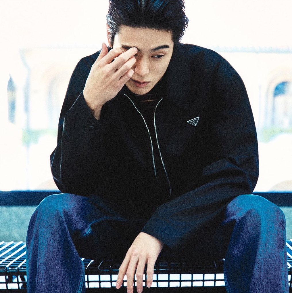 hourlyjaeh's tweet photo. jaehyun x voguekorea 🖤

JAEHYUN DEFINES PRADA
#PradaSS27 #PradaSS27xJaehyun @Prada https://t.co/9sjKzbwz5j
