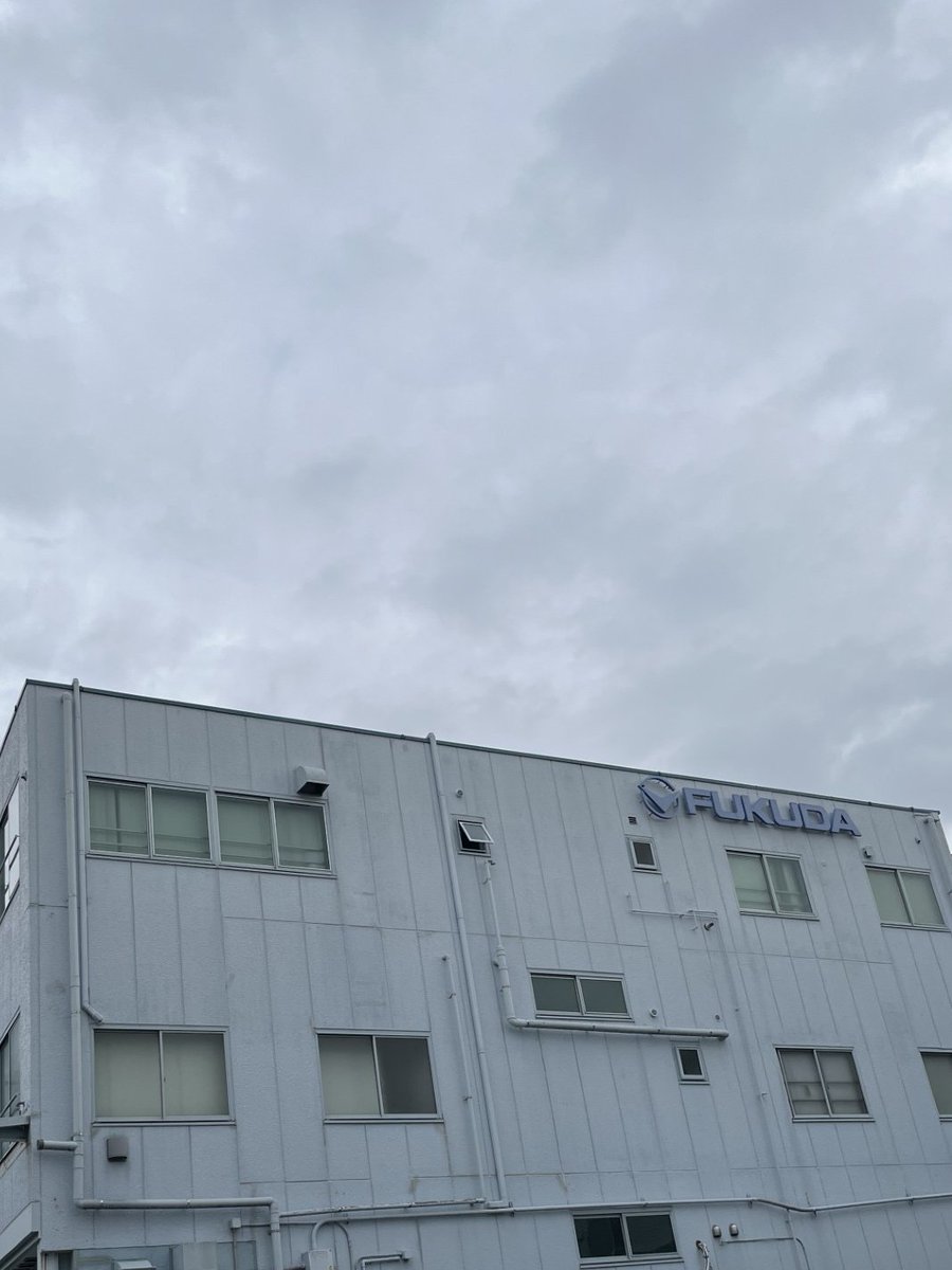 LeakTest_Fukuda's tweet photo. 練馬、富士見台はまたまたまた・曇り空・・・
気温は良い感じ　今日も頑張れそうです
週末　雨予報なのですが外で遊ぼうと思います https://t.co/vBgY8Abeyu