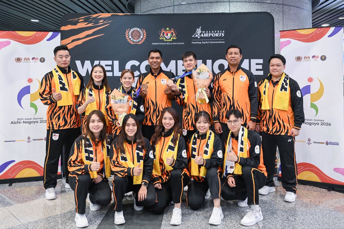 KBSMalaysia's tweet photo. SAMBUTAN KEPULANGAN WIRA KARATE DAN WUSHU NEGARA 

Timbalan Menteri Belia dan Sukan, YB Tuan Mordi Anak Bimol meluangkan masa menyambut ketibaan skuad karate dan wushu negara yang kembali dari Temasya Sukan Asia Aichi-Nagoya 2026 di KLIA, awal pagi tadi. https://t.co/WJkAF6yfNy