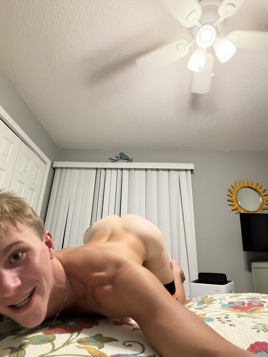 TrippPowers934's tweet photo. Arched 😋😝 https://t.co/OAV3zeAmSY