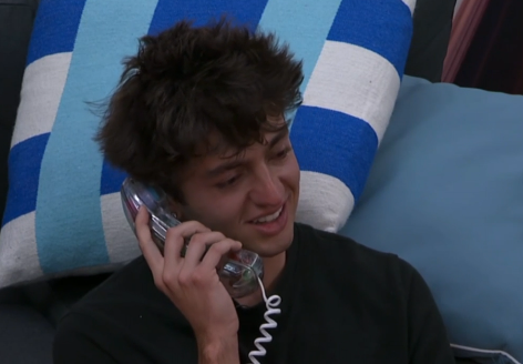 BBFeedsFairy's tweet photo. Hey Grodner, I did what you wanted, Daddy is safe #bb28 https://t.co/iEAIvuhrJQ