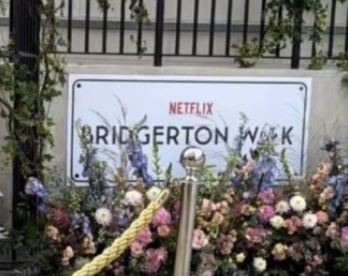featherington's tweet photo. BRIDGERTON WEEK? WHEN AND WHERE https://t.co/yQ5Ja56QIe