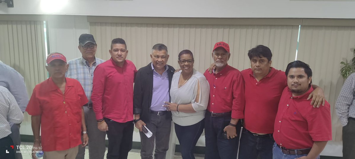 WillNavarro12's tweet photo. La AN y CSE, realizaron consultas con los 15 partidos legalmente constituidos sobre las reformas constitucionales aprobadas en primera legislatura. Después de la presentación de las reformas se dio un intercambio con los partidos, quienes expresaron su acuerdo las  reformas . https://t.co/OpQQD9996f
