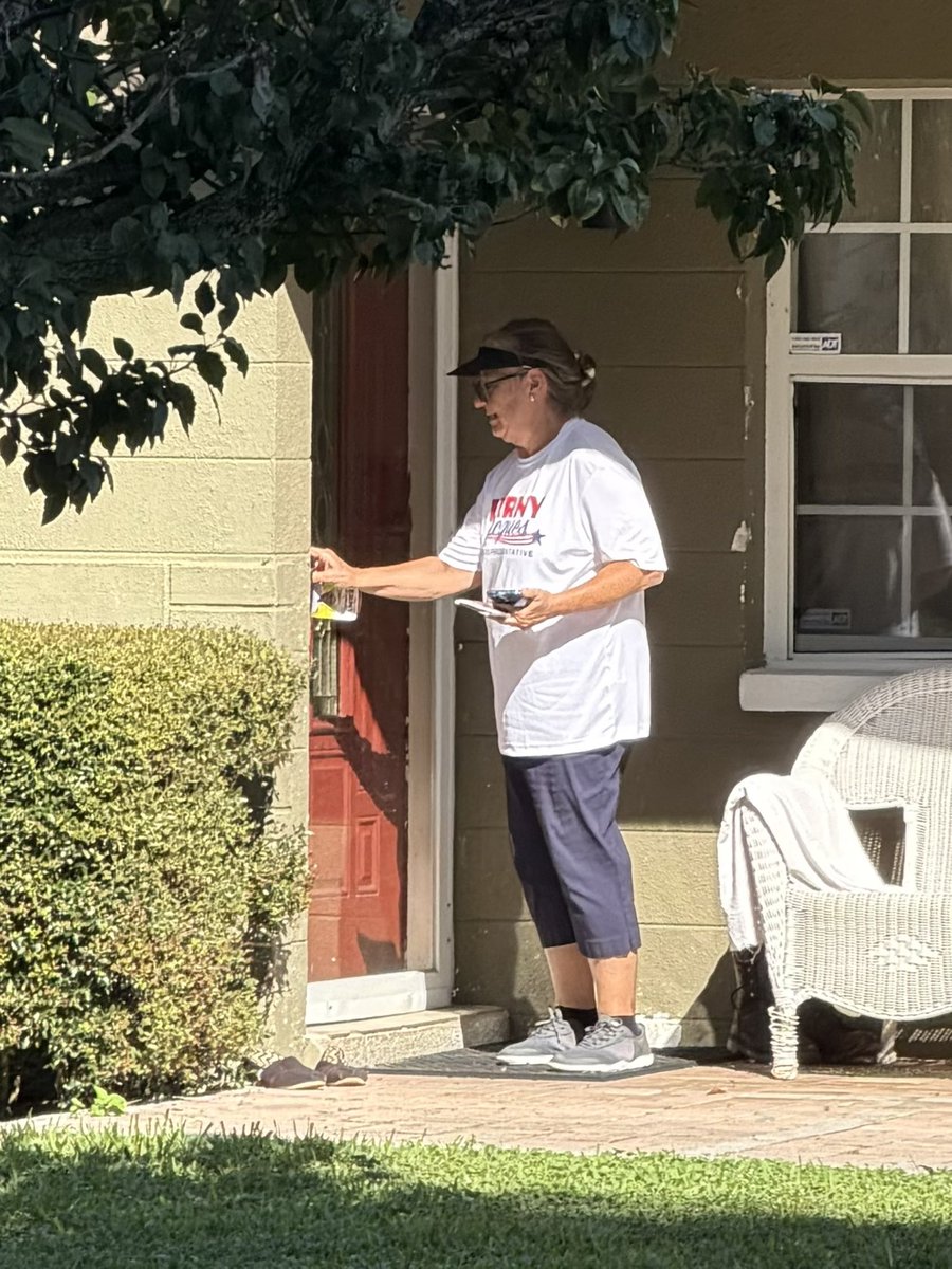 BernyJacques's tweet photo. We had a great crew on the campaign trail today! Many thanks to Alivia, Carole, Maureen and Campaign Manager Cassidy Hill. This is how we’ll win! 

#TeamBerny #KeepFloridaFree https://t.co/7O7FFZH5Ca