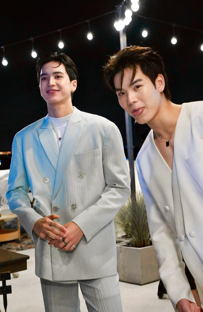 Moddys_R's tweet photo. อยู่ด้วยกันไปนานๆน้าาา เตโชปิง 🥰

TESHOWPING 10MONTHS ONE DREAM

#TSP10EPsandMore
#TeshowPing https://t.co/NkH05mDzBq