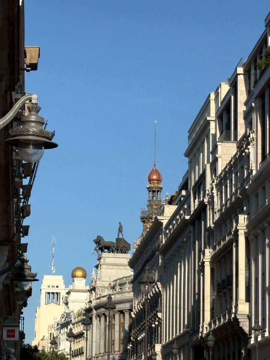 xlovarchive's tweet photo. 🐒 hyun on 🫧 (250926) 09h34
*madrid photodump*
today, hyunnie did something,,,
for the first time in a while, ceo park and i hung out together just the two of us and had fun~ 👍🏻
ceo park gave me a proper tour of madrid~
as expected, i think i need to go out and look around sometimes when i rest,,
i've been feeling that keenly lately,,, maybe my extroverted tendencies haven't died yet,,, ^^ (not at all.)
this is sudden, but if you're spending the holiday~ no indigestion and no stomachaches~ i hope it's a rich and abundant holiday where your body and heart feel warm just by staying still~~~~~ 🫶

— did you eat churros? some places have gluten-free options too
🐒 …………? uh,,,me,,,,?

— hyun, do you not watch soccer?
🐒 i do watch~

— even introverts like going out. they just can't last long and go home and pass out...
🐒 (in english) Correct~

— but the weather is so pretty, just like you
🐒 huh, that's not true~ today's weather is crazy beautiful, just like you

— i'm going to do the ancestral rites and come back~
🐒 come back safely~

— hyun and i are introverted twins.
🐒 me x you cross~~~~~~~!!!!!!!!