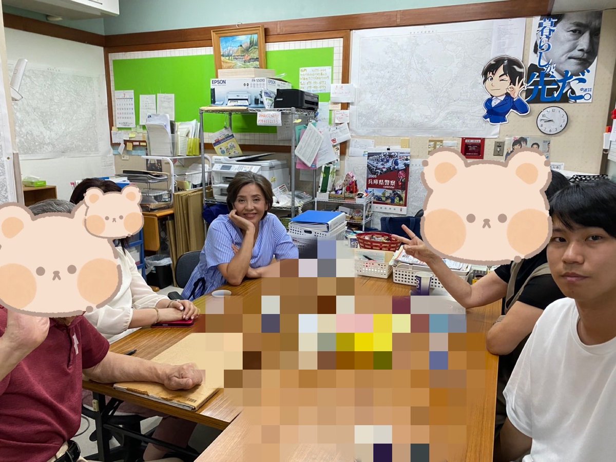suehara0727's tweet photo. 昨日の #おきカフェ です！
毎回、多くの方にお越しいただきありがとうございます！
政治の話、SNSで言いにくい、友人に話しにくいと思えば是非 #おきカフェ にご参加ください！
次回は10月13日(火)の13時〜開催予定です😁
 #未来を諦めない https://t.co/D36Y42vQs1
