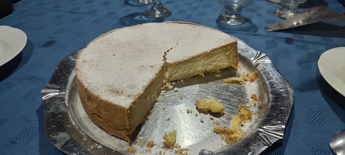 tanoproductor's tweet photo. Torta de ricota de la abuela de mis hijos
La mejor del país https://t.co/aCRA8fxTcN
