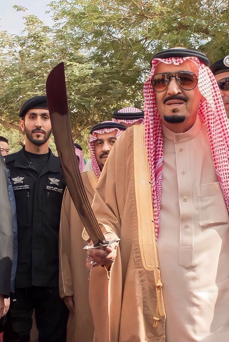 FBH966's tweet photo. نحن أبطال الجزيرة .. المثنى و المغيرة 

نحن جيش وحَّد الله ولبى .. وأجاب الدعوة الكبرى وهبّا .. ومــضى يضرب في الآفاق ضربًا .. في سبيل الله جـل الله ربَّا 🔥🇸🇦

#اليوم_الوطني_السعودي_٩٦ https://t.co/sbZusruile