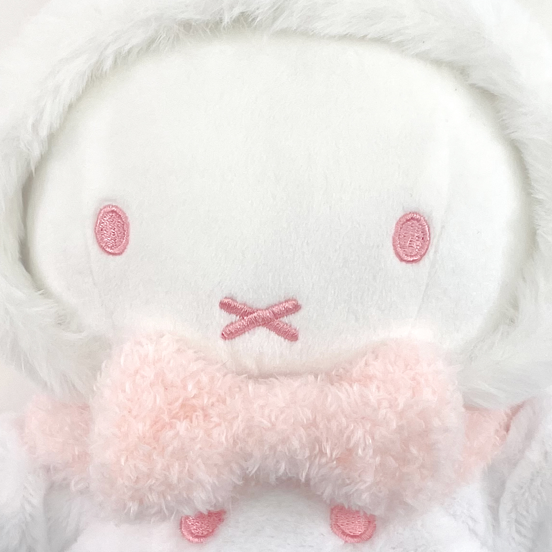 miffy_style_t's tweet photo. ●10月10日(土)発売♪miffy style限定ふわふわコートミッフィーぬいぐるみ●

真っ白なコートとピンクのリボンマフラーが可愛い
ミッフィーぬいぐるみが登場です🎀

これからの季節のお出かけに一緒に連れていってくださいね。

▼詳細はこちらから
https://t.co/qYNTqg5b6t https://t.co/3TbvuBvpeH