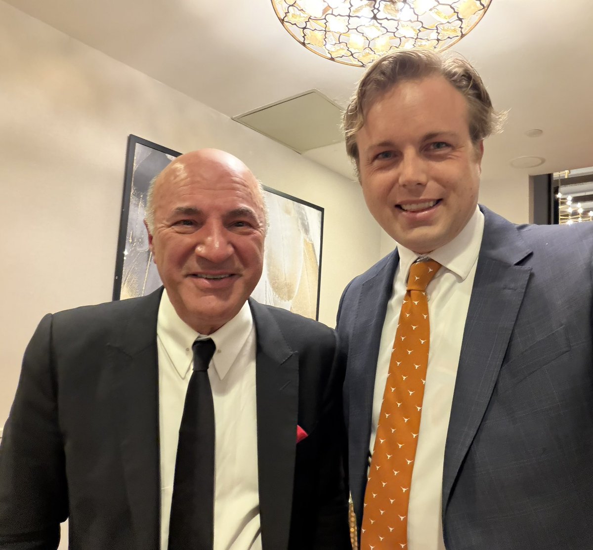 Jon_Hartley_'s tweet photo. From playing The Learning Company’s Reader Rabbit as a kid to watching @ABCSharkTank as an adult, I’ve long been a fan of @kevinolearytv. A fellow conservative & Canadian-American immigrant 🇨🇦🇺🇸, he embodies the entrepreneurial spirit that lifts people out of poverty and has fun while doing it