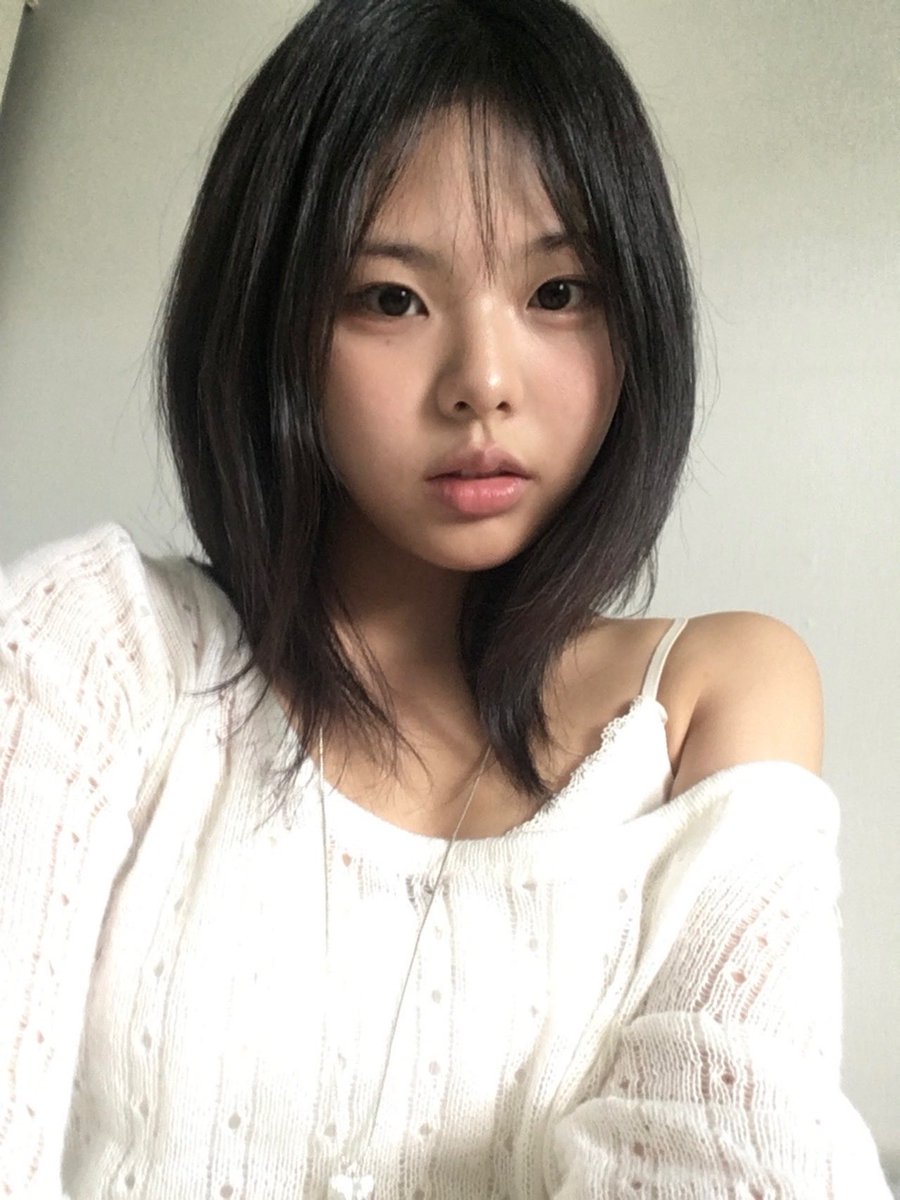 bfk2x3's tweet photo. #ootd 요즘 젤 맘에들었던•••♡ https://t.co/r7gH9u72QJ