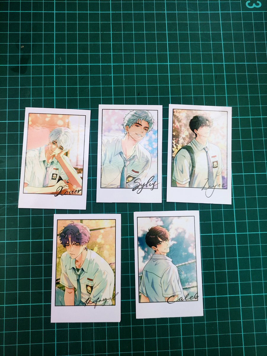 Sallsacha20's tweet photo. Polaroid hsr dan lads β₯οΈβ₯οΈ
#cf23 #comicfuro #comicfuro23 https://t.co/DzkrIYzF7x