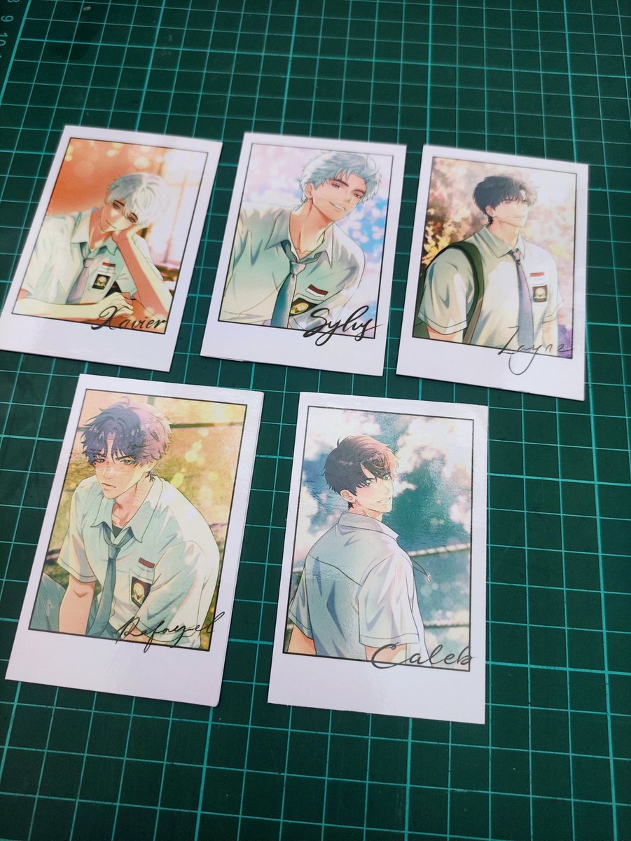 Sallsacha20's tweet photo. Polaroid hsr dan lads β₯οΈβ₯οΈ
#cf23 #comicfuro #comicfuro23 https://t.co/DzkrIYzF7x