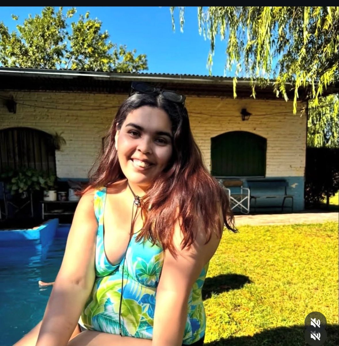 pretty_michi06's tweet photo. ESTA HDP ME ESTAFÓ 200 MIL PESOS PARA UNA ENTRADA DE BTS EN CAMPO, EL 24. 
‼️ VICTORIA LUCIANA LUGO‼️

Es de Santa Fé, ya estafó a varias personas de diferentes partes, yo soy de Misiones y caímos en su estafa, cuando le pedí el qr me di cuenta que me bloqueó. 

#BTS #btsestafa https://t.co/0JwvFdxQNr