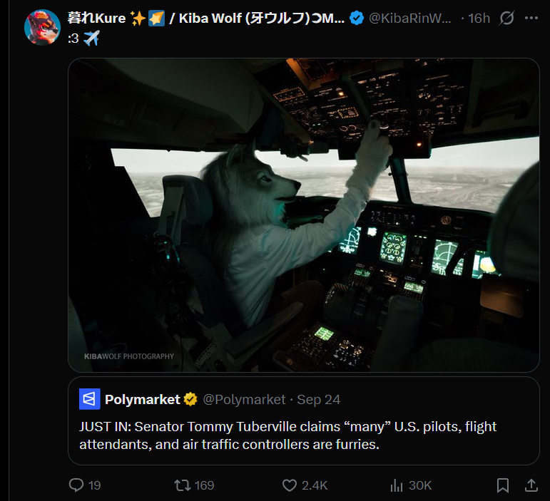 pilpy06's tweet photo. I love seeing the fandom ratio this fuckwit

for additional information
1st image - Real flight deck of a 737 MAX
2nd image - Full-motion Bombardier Q400 simulator
3rd image - Real flight deck of a 737 NG... presumably -800 https://t.co/nDIJBEGMJt
