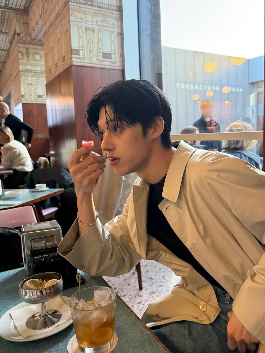 hsincostan's tweet photo. 빨간머리 우영 조아 https://t.co/Ql9yDcNvws