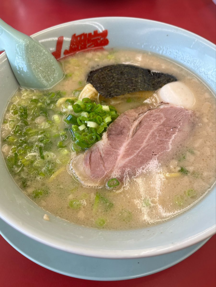 chonkysb's tweet photo. ��岡家食べたけどやっぱ一蘭の方が美味い https://t.co/TucPx4NL5r