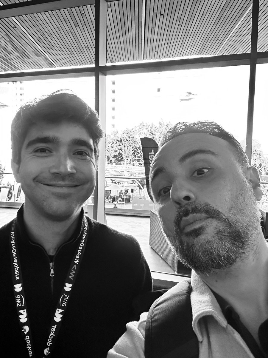 alperebicoglu's tweet photo. Great meeting Federico De Ponte at #WeAreDevs! He’s building Edge, tackling an interesting challenge around matching AI agents with the right skills for each task. And he’s making the move to San Francisco exciting times ahead. Congrats @fedepontehq https://t.co/isPD3zL7TN