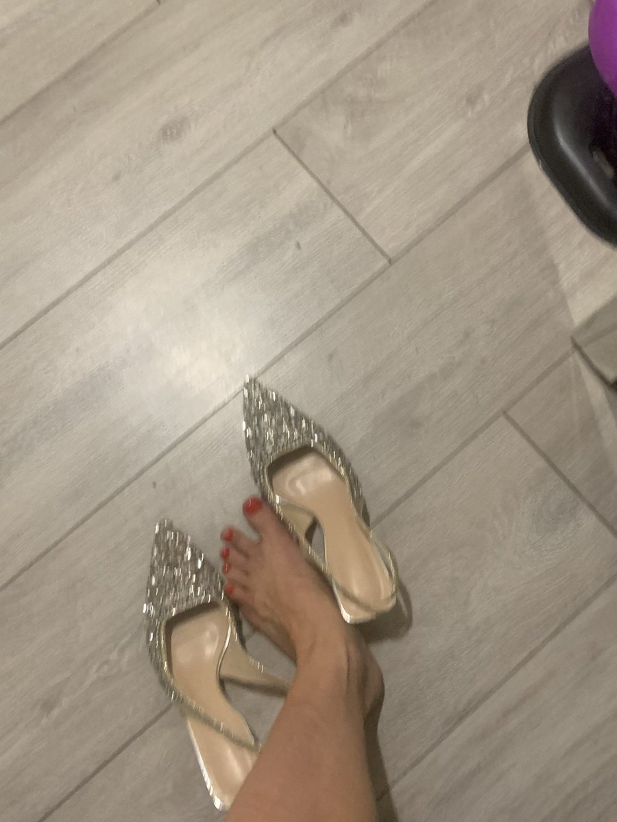 BareGoddessVIP's tweet photo. @FeetFinder https://t.co/79l6qeBAhm