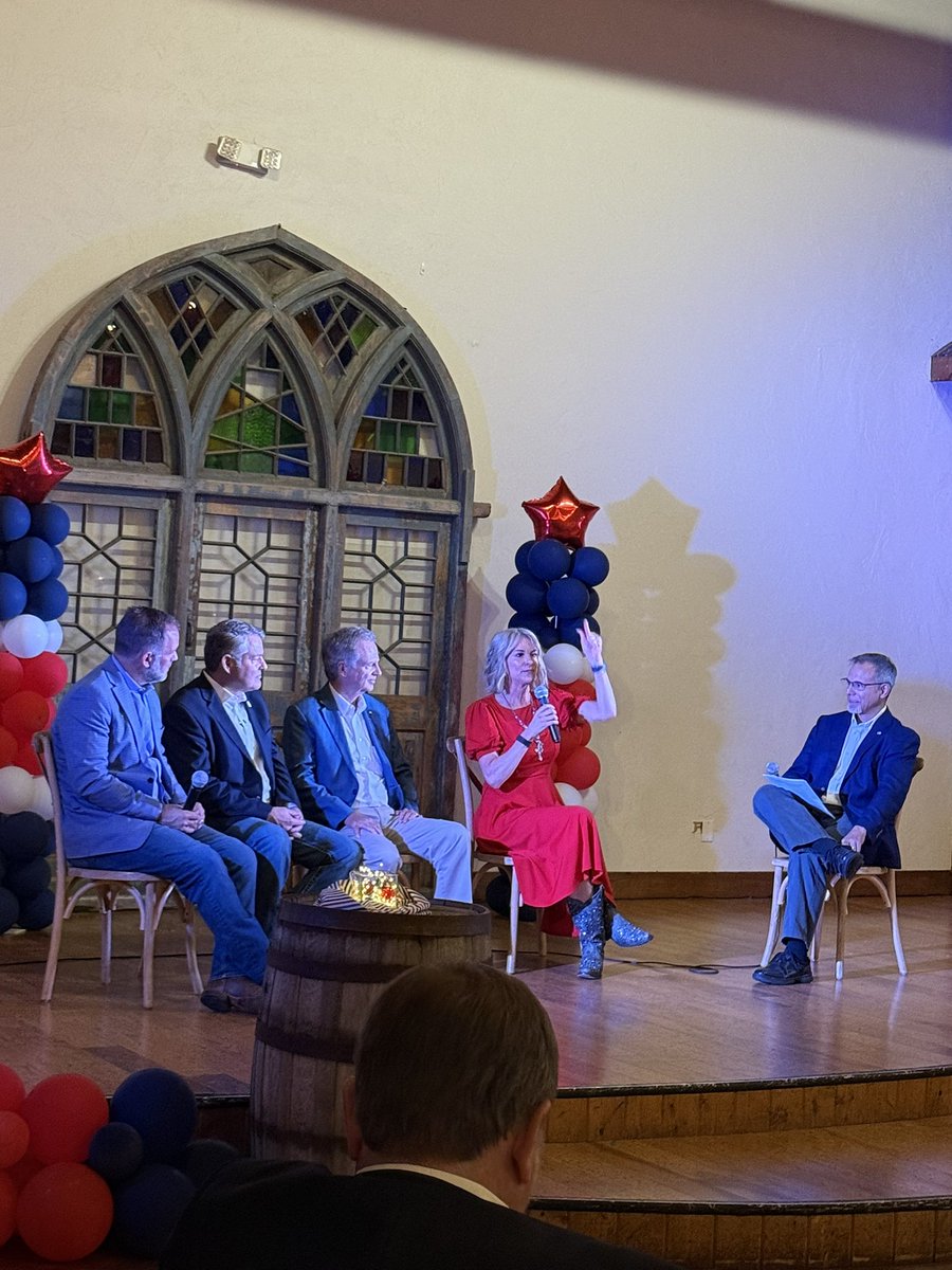 CSalcedoShow's tweet photo. Great hanging out with great conservatives @realBrandonGill, @ShelleyLuther, @olcott4texas, @brentmoney, and our host @AndyHopperTX! https://t.co/2Yh9FD5NNr