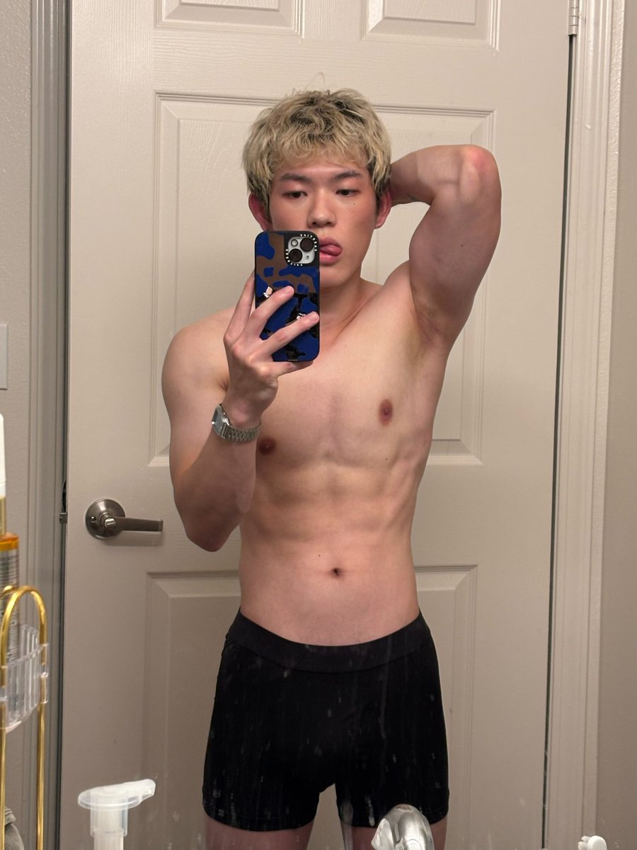 kaiboy00's tweet photo. Post gym mirror obsession 🫪 https://t.co/OPUIKGTs0o