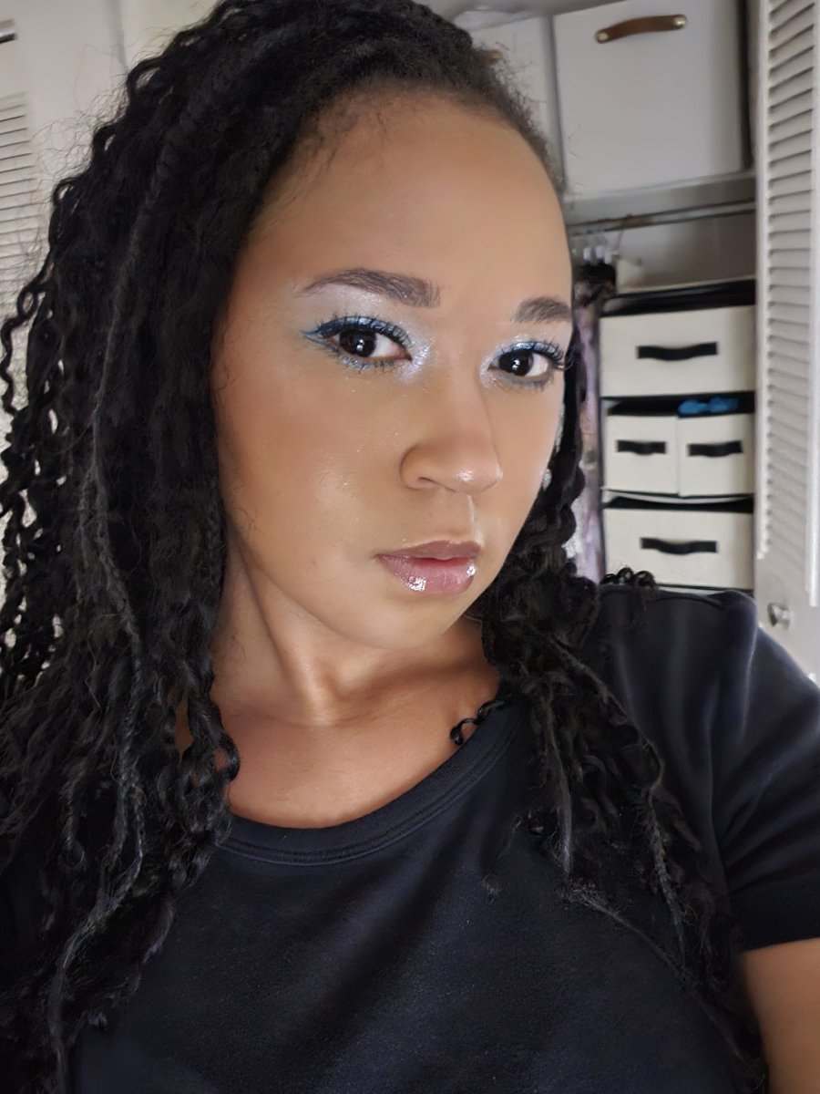 AuntieDandy's tweet photo. I made my first makeup tutorial. I plan to make more for Halloween ☺️🩵 https://t.co/YsO27VotzX