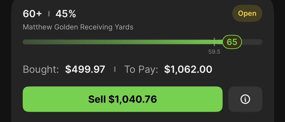BettingBluePrnt's tweet photo. Matthew Golden is asserting himself as WR1 in Green Bay. That’s 7 targets and counting on Thursday Night Football https://t.co/NFx3eT1rCk