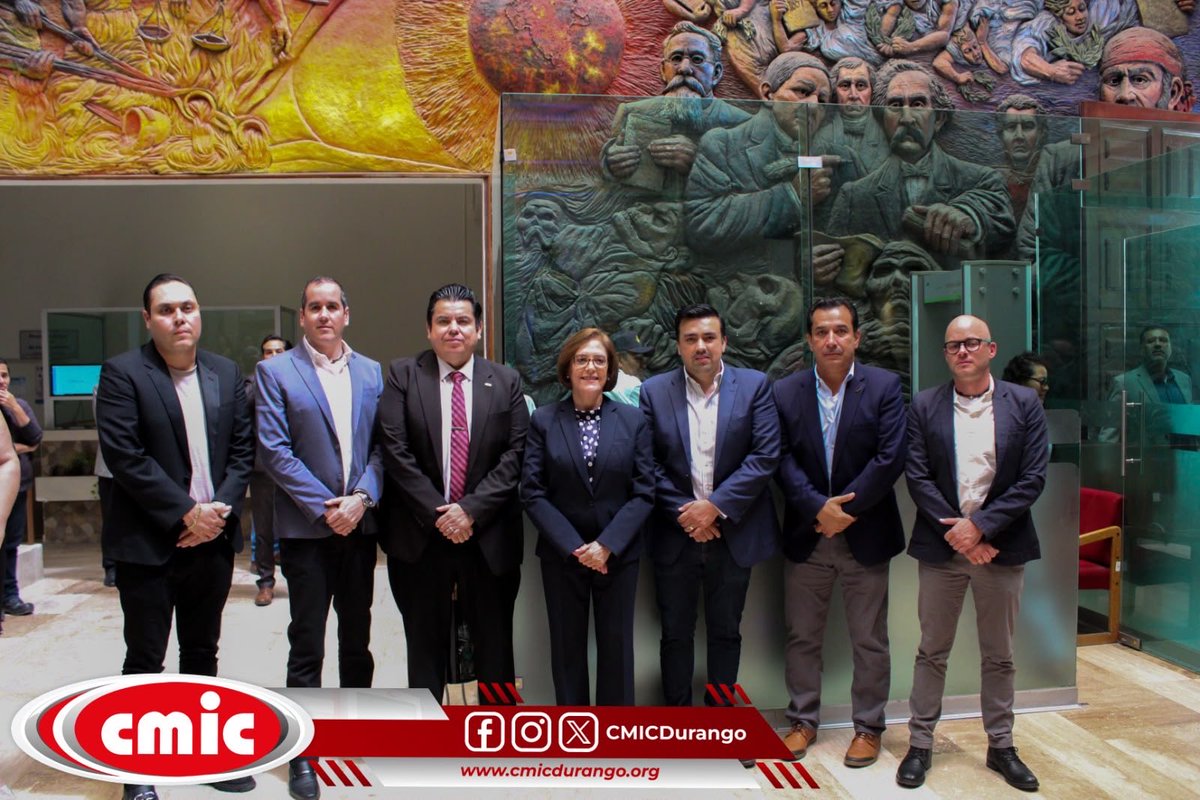 cmicdurango's tweet photo. Integrantes de CMIC Durango, con nuestro presidente Edgar Iram Ciceña Mejorado, asistieron a las comparecencias del Informe de Gobierno en el Congreso del Estado 🏛️.
Reconocemos este ejercicio de SECOPE y CAED. ¡Seguimos trabajando juntos por el desarrollo de Durango! 🤝#Durango https://t.co/w7NWMBZNIe