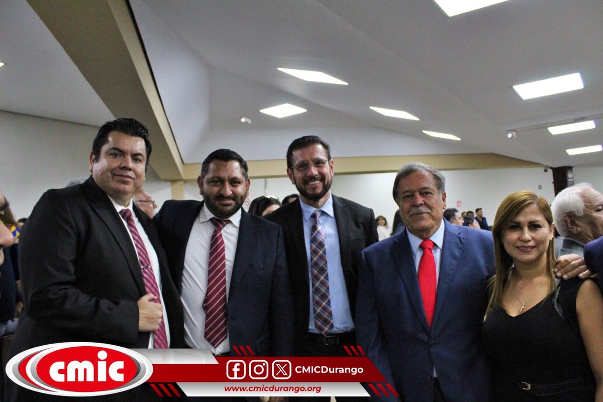 cmicdurango's tweet photo. Integrantes de CMIC Durango, con nuestro presidente Edgar Iram Ciceña Mejorado, asistieron a las comparecencias del Informe de Gobierno en el Congreso del Estado 🏛️.
Reconocemos este ejercicio de SECOPE y CAED. ¡Seguimos trabajando juntos por el desarrollo de Durango! 🤝#Durango https://t.co/w7NWMBZNIe