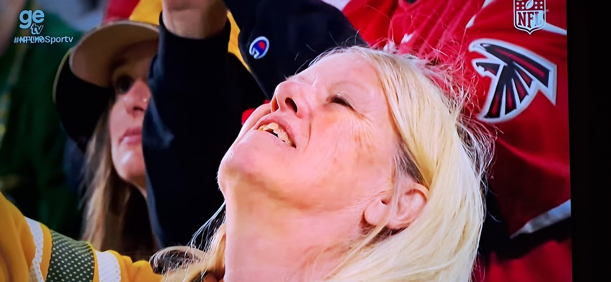 aduarte2112's tweet photo. A Bruna do 71 passa mal! Kkkkkkkk! #NFLNoSportv https://t.co/07A7XNvzNG