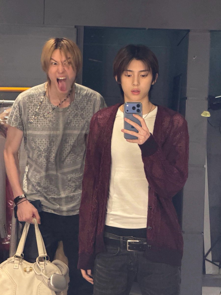 sayourtoge's tweet photo. jju kalo upload foto di weverse harus ada ed nya https://t.co/edrJbRZChu