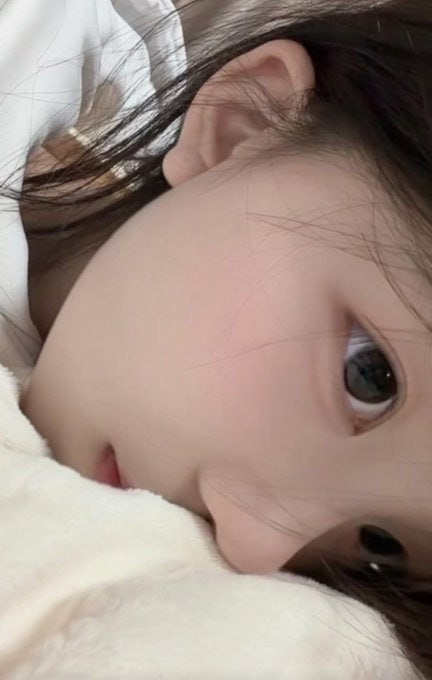 Rafah_silv4's tweet photo. 맘찍한 사람들 교복자위 거의 다 보내줬는뎅 못 받은 사람...  

지금이       기회다~~(진짜로)   😄

당연히 공짜예요..........        저는 본인입니다~~(진짜로). https://t.co/0M9CyefAAn