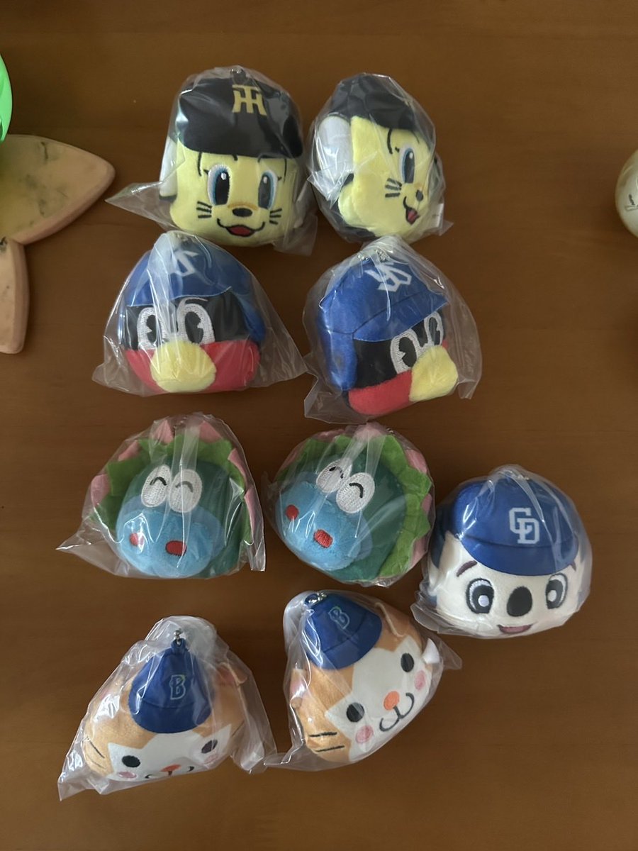 a_f419's tweet photo. 何故こんなにも被る...ドアラ一個だしジャビット出ないし...
譲り出したら買取してくれる人いるかなー？ https://t.co/enLmlGrroP