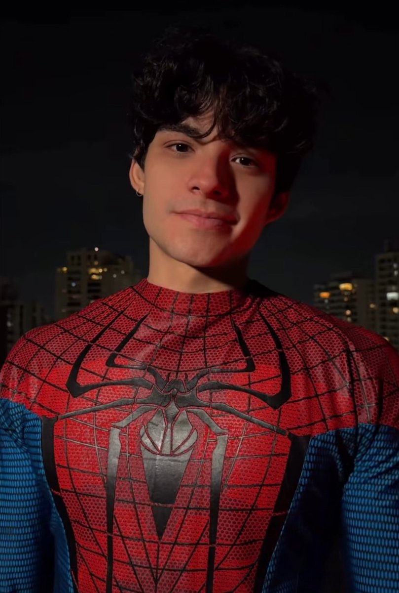 SiteJamesons's tweet photo. VOCÊ SABIA? O tiktoker Gabriel Almeida é, secretamente, o Homem-Aranha. https://t.co/Fn0E9BVxzA