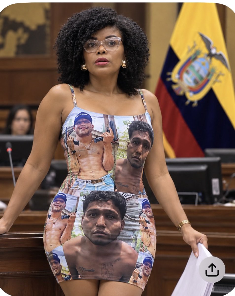 katheswary's tweet photo. Ya estoy lista @PaolaCabezasC para defender a este angelito podría ser el quinto de las Malvinas https://t.co/8CtS1kanel