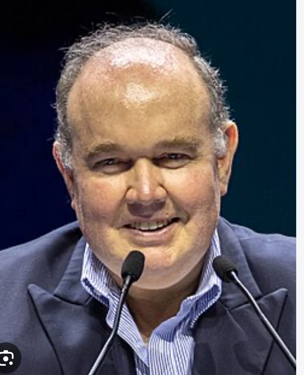 KellyFrancoDC's tweet photo. Atacaron a nuestro líder pero solo les quedó copiar sus propuestas. Ninguno dice el "cómo" o "con cuánto".
Este 4 de oct. cuidemos nuestro voto.
¡Vota "RR" por Rafael López Aliaga, nuestro Porky! https://t.co/R0cD8108LD